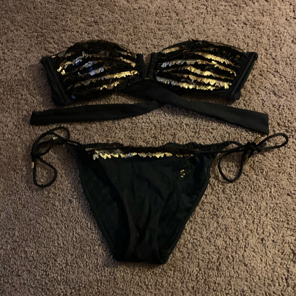 VS black suit set